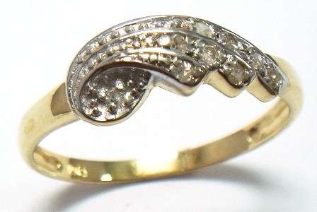 Beautiful solid 9kt gold genuine diamond ring.