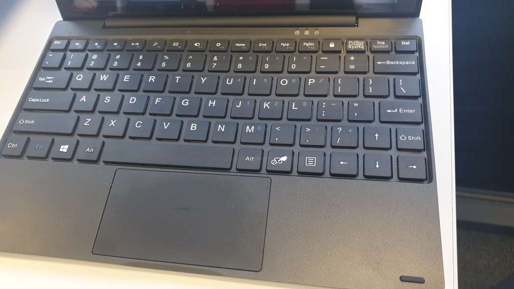 64gb Mecer 2-in-1 Windows Tablet (MW10Q16+LTE)