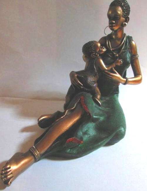 AFRICAN ART FIGURINE