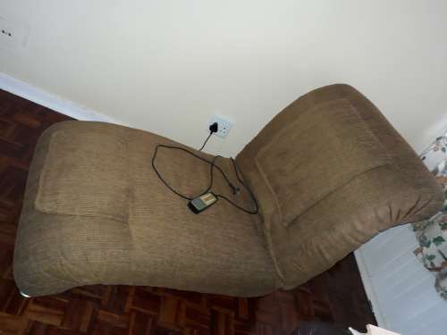 Massaging Adjustable  Sleeper Chair 100% working