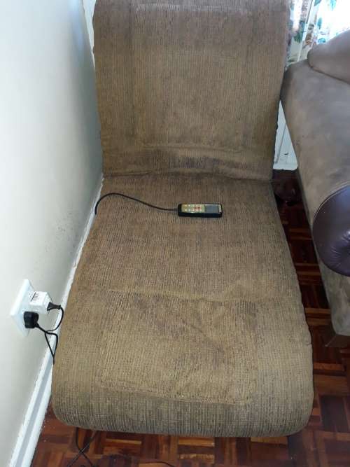Massaging Adjustable  Sleeper Chair 100% working
