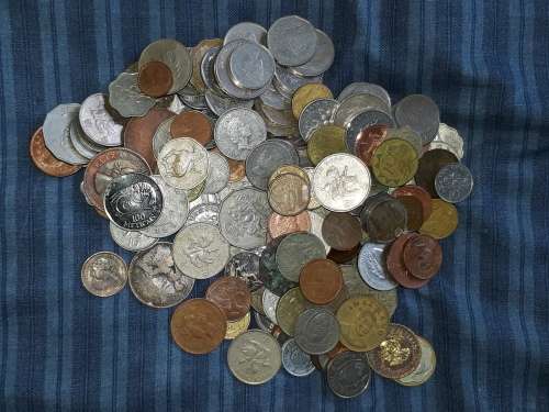 world coin lot.(190 coins) unchecked. as is