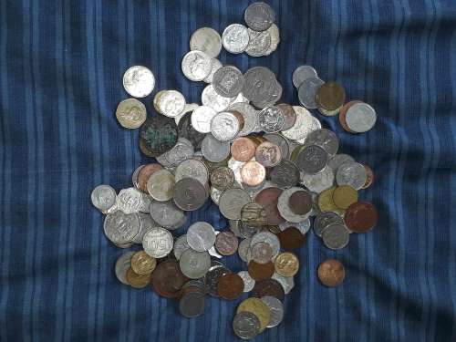 world coin lot.(190 coins) unchecked. as is