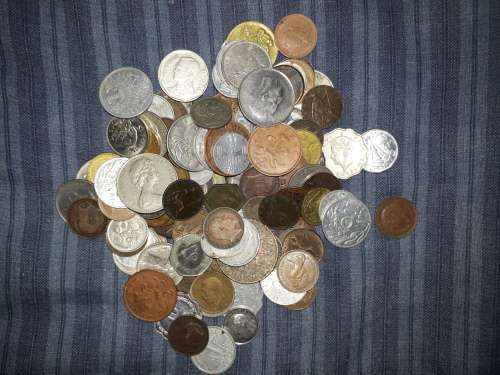 WOW !! excellent lot of mixed unchecked coins..138 coins. as is