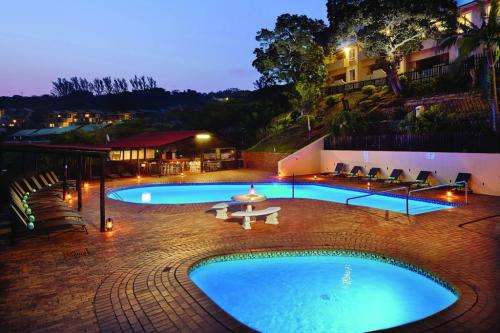 CHAKAS ROCK CHALETS MIDWEEK 02-06 Nov 2020 (3 BED 8 SLEEPER)for 6 adults+2 kids under12 NEAR BALLITO