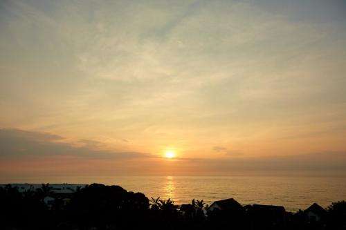 CHAKAS ROCK CHALETS MIDWEEK 02-06 Nov 2020 (3 BED 8 SLEEPER)for 6 adults+2 kids under12 NEAR BALLITO