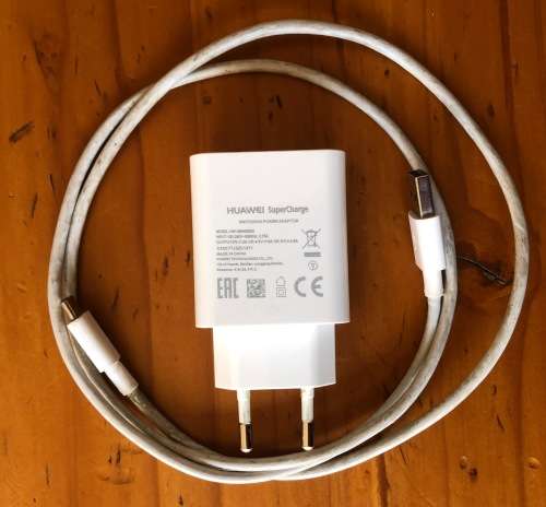 Huawei P20 Pro - Black 128GB  - Excellent Condition Smartphone in Original Box