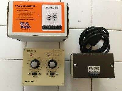 Gaugemaster GMC-UD Double track controller and power supply