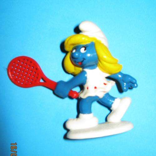 PEYO SCHLEICH TENNIS SMURFETTE