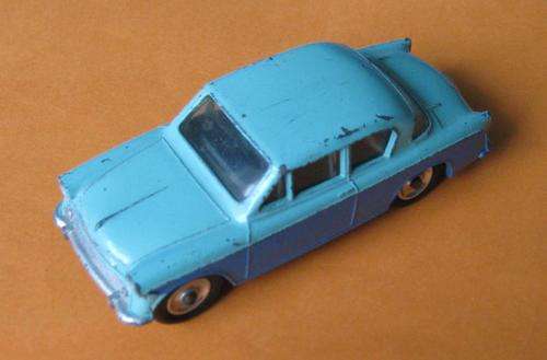 ALMOST MINT NO 166 SUNBEAM RAPIER BY DINKY TOYS, ENGLAND (NOT LESNEY OR CORGI)