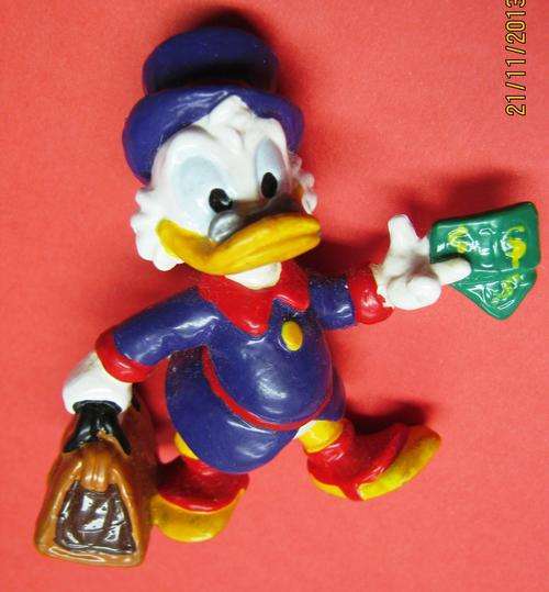 MINT SCROOGE MCDUCK FIGURINE BY DISNEY. MADE IN GERMANY BY BULLYLAND