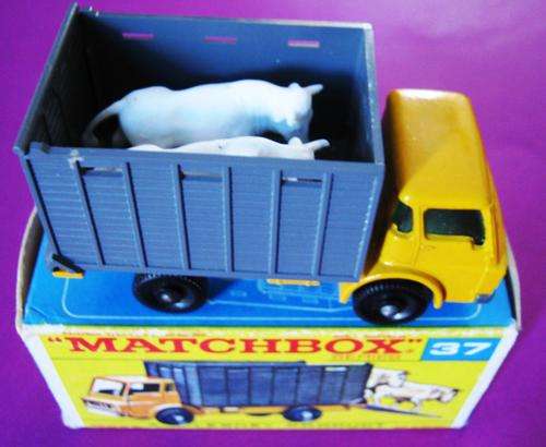 MINT BOXED NO 37C DODGE CATTLE TRUCK BY MATCHBOX LESNEY,  ENGLAND (NOT CORGI OR DINKY)