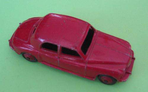 ORIGINAL VINTAGE ENGLISH MECCANO DINKY NO 140b ROVER 75 IN MAROON (NOT CORGI)