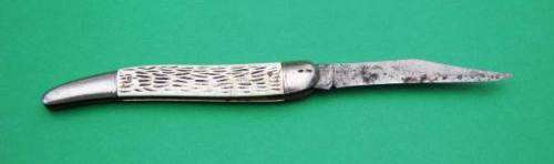 VERY OLD "IMPERIAL" MEDIUM POCKET KNIFE FROM THE USA. WELL USED.