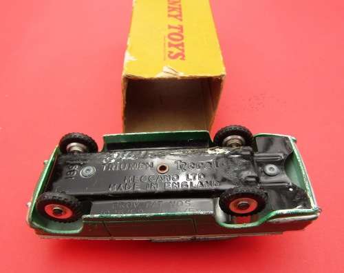 NEAR MINT AND BOXED NO 189 TRUIMPH HERALD FROM MECCANO DINKY, ENGLAND. NOT LESNEY. NOT CORGI.