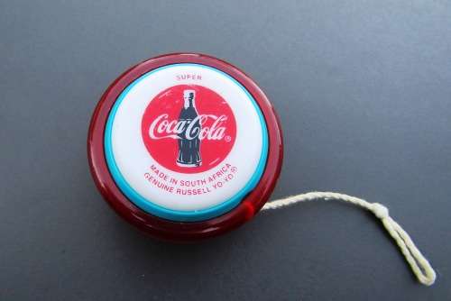 GENUINE RUSSEL`COCA-COLA` SUPER YO-YO FROM SOUTH-AFRICA. BY COCA-COLA COMPANY.