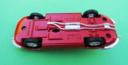 BEAUTIFUL JAGUAR XKE E-TYPE IN RED BY CORGI. PERFECT CONDITION.