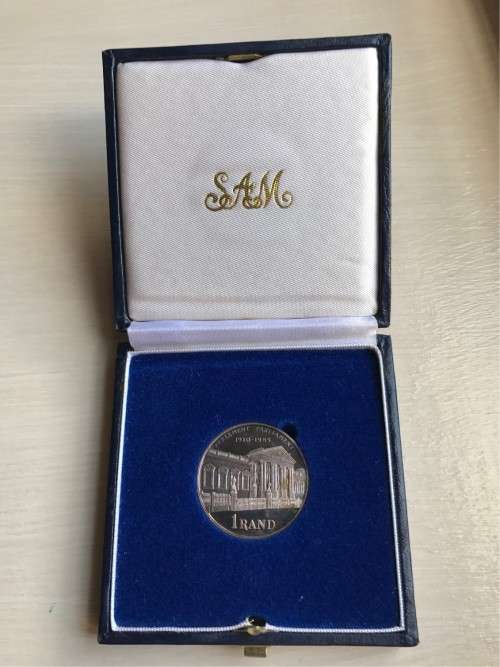 Parliament 1910 - 1985 Silver One Rand In Box