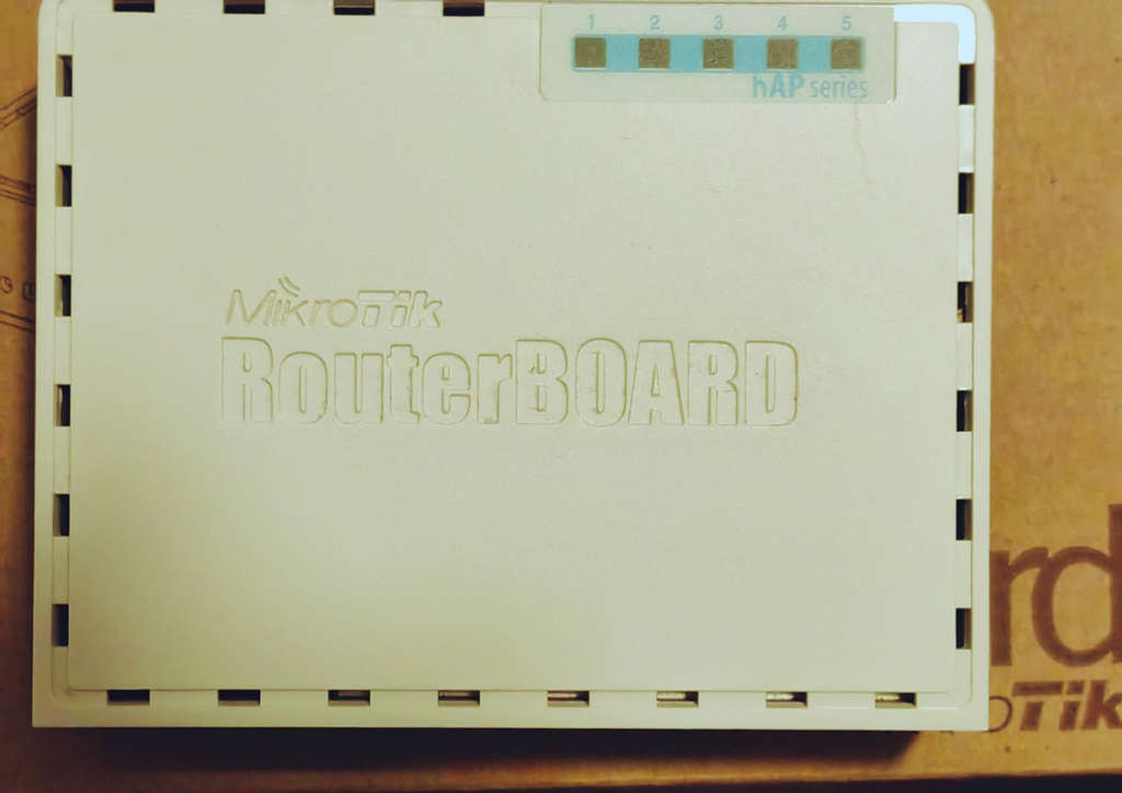 MikroTik hAP 5 Port Ethernet 300Mbps WiFi 4 Router | RB951Ui-2nD