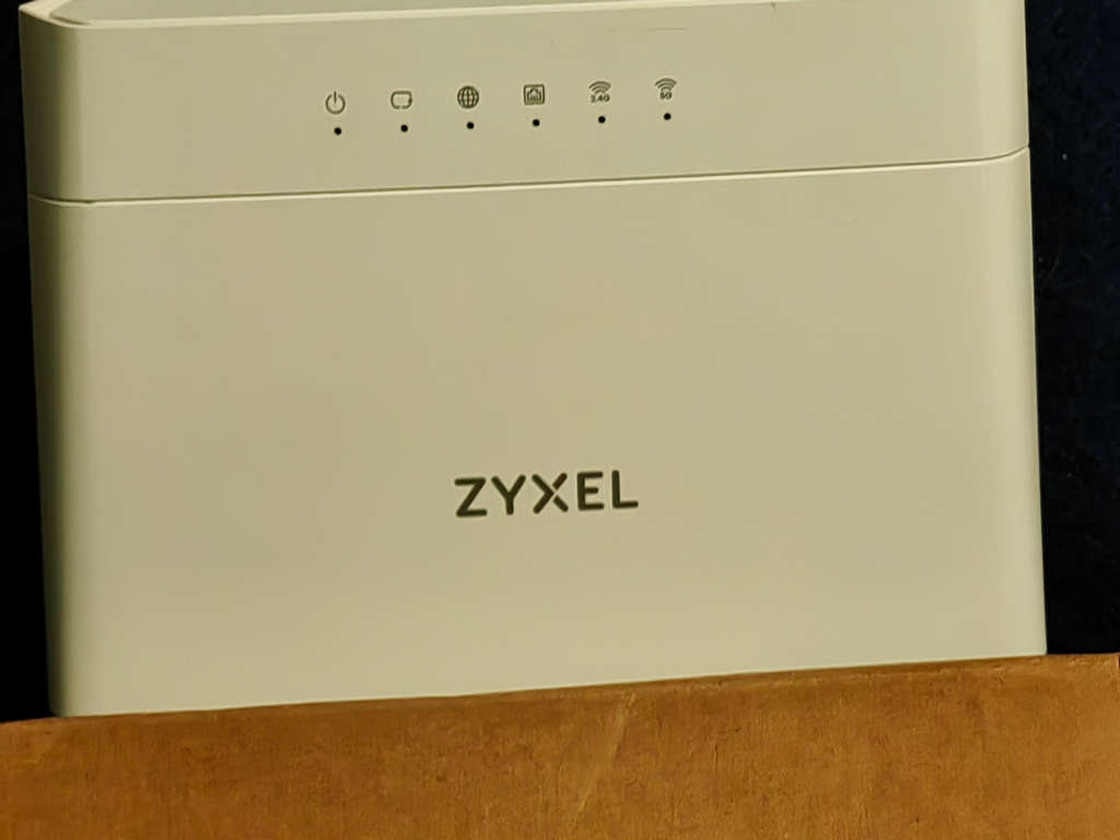Zyxel Dual-Band Wireless AC/N Gigabit Ethernet Gateway
