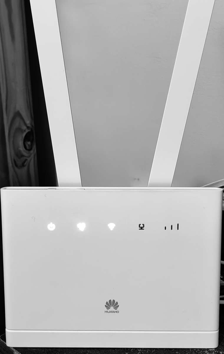 Huawei B315 Wireless LTE Router