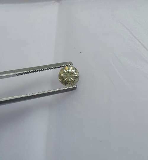 1.206ct Light Yellowish Brown Moissanite