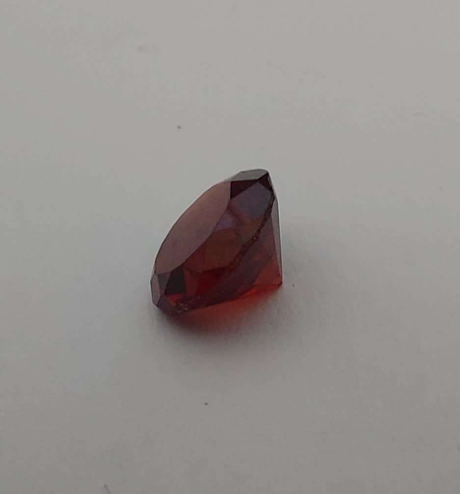 1.5ct Round Garnet