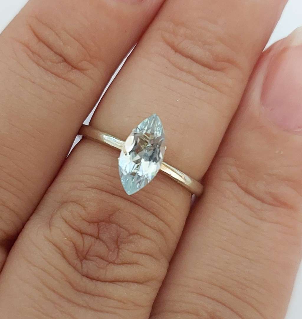 0.99ct Light Blue Marquise Topaz