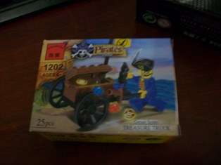 Building brick toys - fits well with legos - pirates treasure truck
