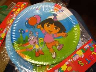 dora kids PARTY BIG PAPER PLATES(10)