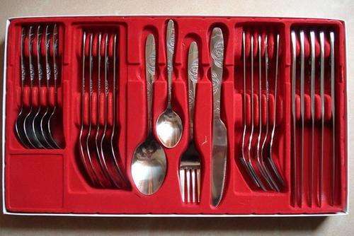 24 piece cutlery set