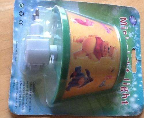 KIDS BEDROOM mini NIGHT LIGHT - winnie the pooh