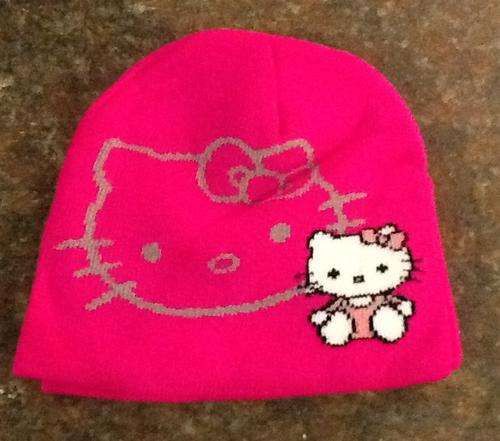 Hello kitty hat / winter beanie