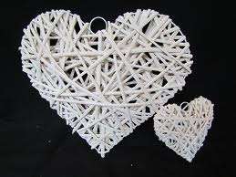 White rattan wooven wooden heart 18x20cm
