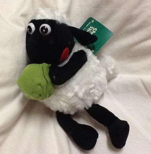 SHAUN THE SHEEP Soft toy +-22cm from leg to head