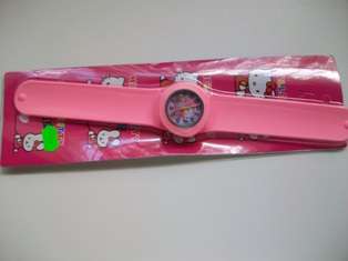Hello Kitty smacking wrist Kids watch