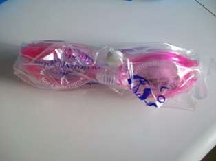 Swimming Goggles for kids - anti fog - silicone strap - pink