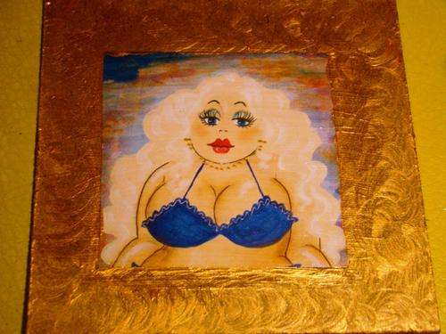 Fat ladies on wood - bikini blue