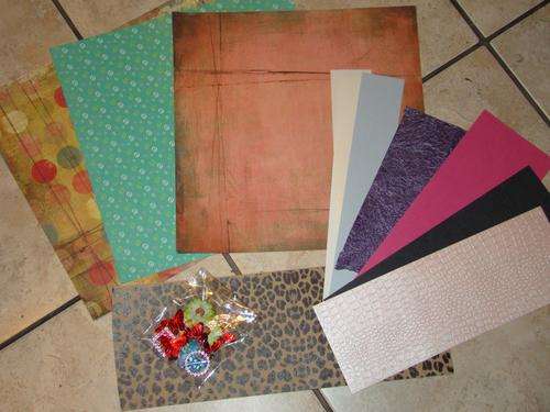 Scrapbook accessories set