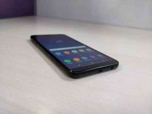 Samsung Galaxy J8 - 32GB - Excellent Condition