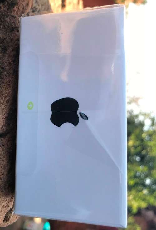 iPhone 7 Plus || 128GB || Jet Black || BRAND NEW BOXED SEALED ||