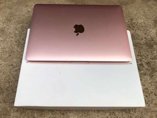 MacBook 12 || Rose Gold || Retina Display || 2016 || 256GB SSD || 8GB Ram || Excellent Condition ||