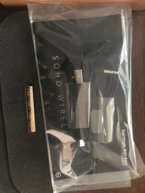 ORIGINAL - Harman Kardon  Soho - Wireless Bluetooth - On Ear Headsets - Brand NEW