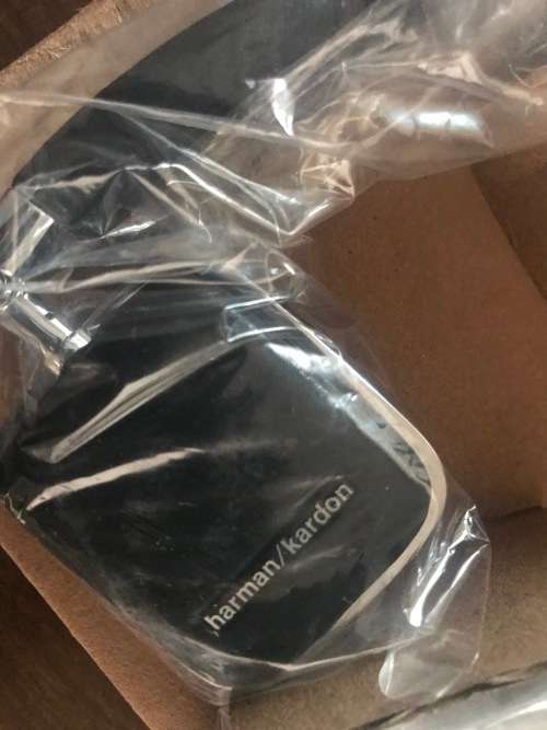 ORIGINAL - Harman Kardon  Soho - Wireless Bluetooth - On Ear Headsets - Brand NEW