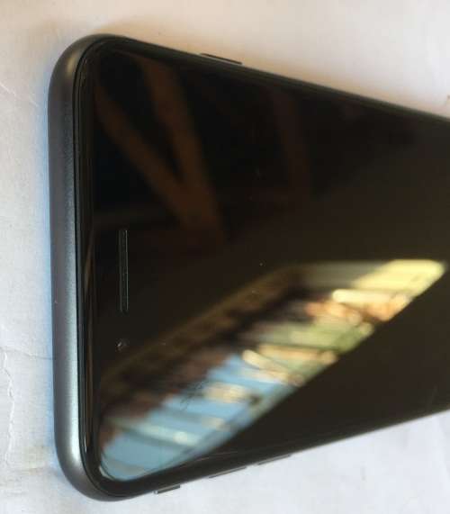 iPhone 8 - 64GB - Space Grey - Immaculate Condition