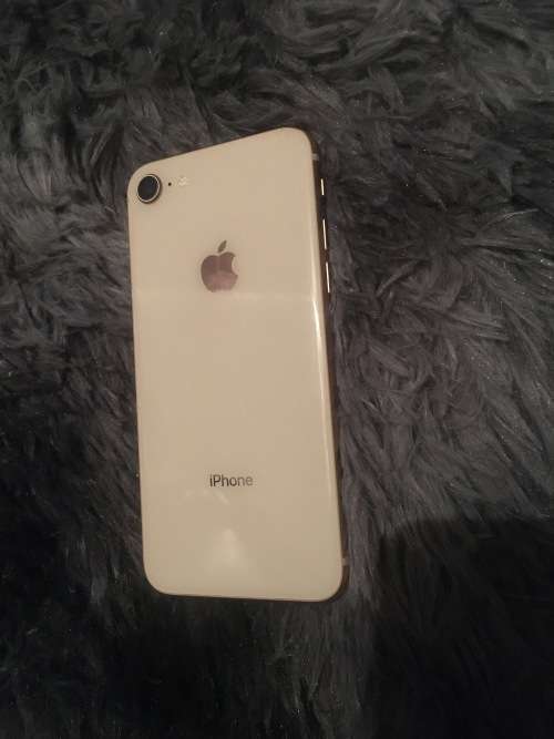 iPhone 8 || 256GB || Gold|| Excellent Condition