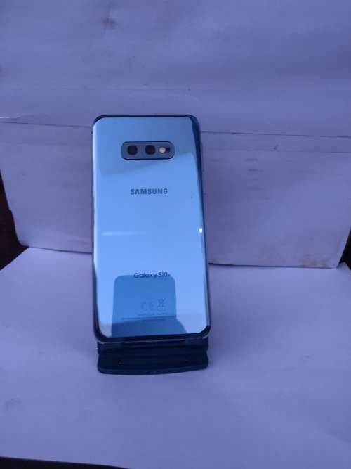 Samsung S10e || 128GB || Prism Blue || Single Sim || Practically New - Scratchless
