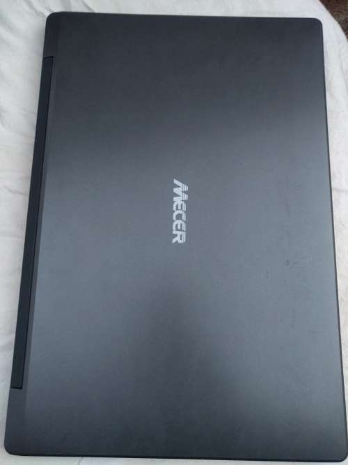 Mecer || Core i5 || 6th Gen || 8GB Ram || 256GB SSD || Immaculate Condition