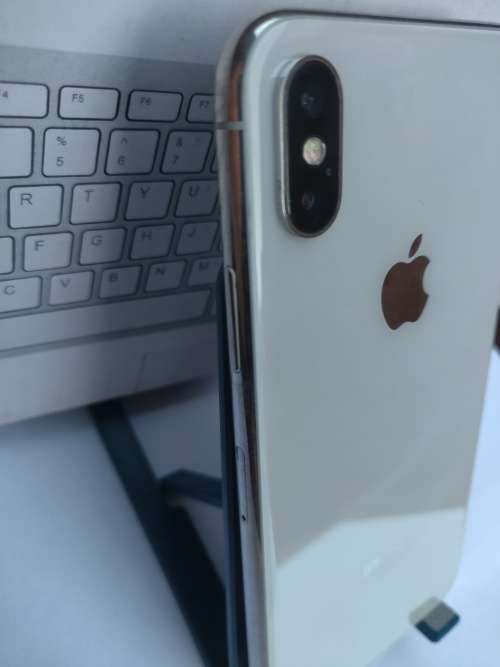 iPhone X || 256GB || Silver|| Excellent Condition