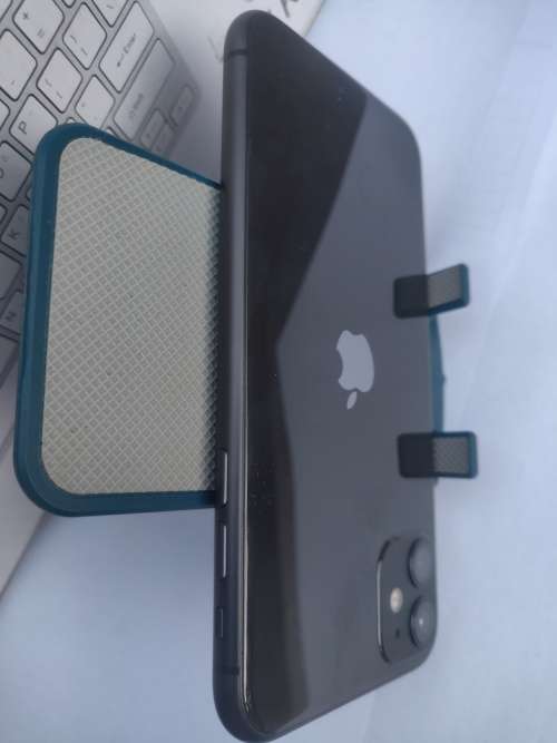 iPhone 11 || 64GB || Black || Practically NEW ||